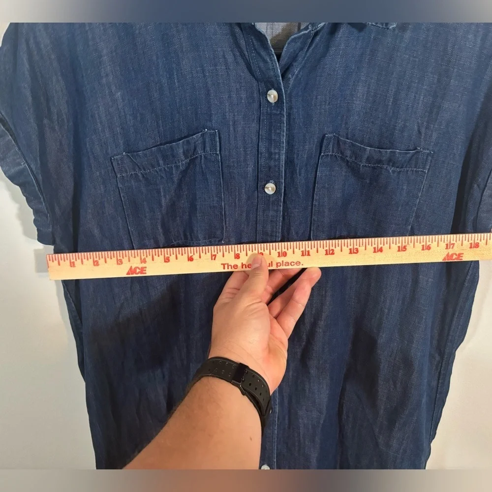 Wonderly Chambray Tunic Top Women’s Medium Blue Denim Shirt 100% Lyocell